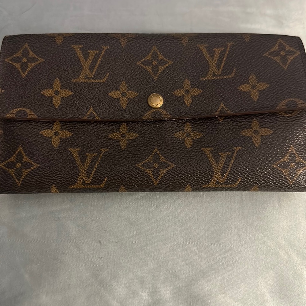 Louis Vuitton wallet 💗Authentic 💗